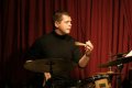 JAZZ POINT LINZ:
Paul Zauner Ensemble
Dusan Novakov (drums)
Alte welt, Linz, 24.02.2005
Foto: Guenther Groeger (c)grox, Kontakt: +43 676 7170674, mailto:groxpress@liwest.at
